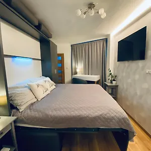 Cozy Near Castle Apartament Praga